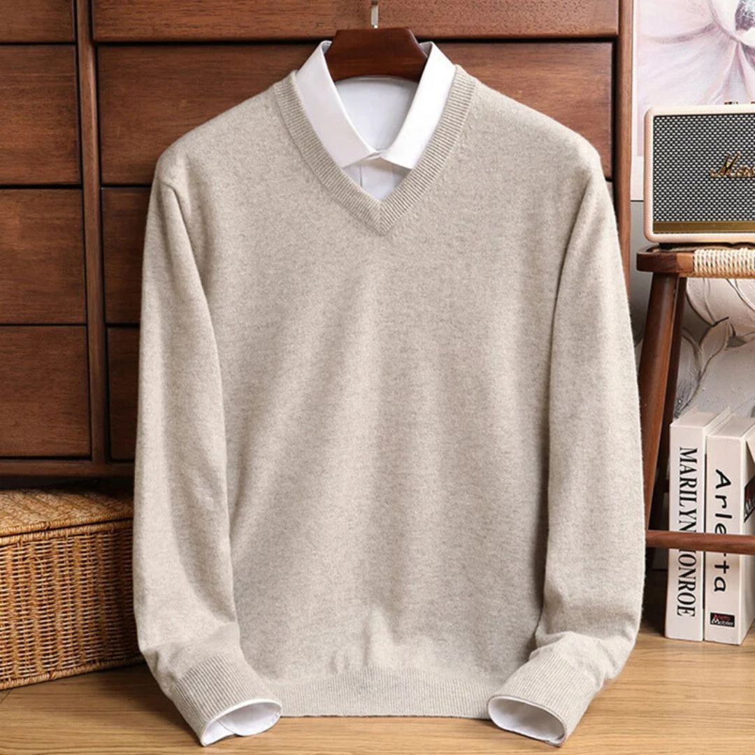 Hochwertiger Herren V-Ausschnitt Pullover aus 100% Merinowolle, Schwarz, zeitlos elegant