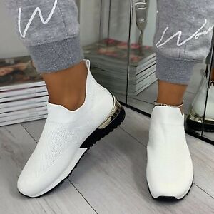 Klassisk slip-on joggesko for menn, lettvekt og pustende for hverdagsbruk.
