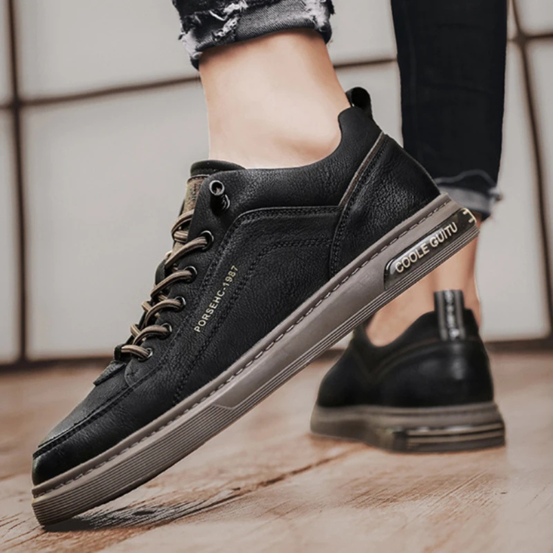 Klassiske herresko med demping i retro sneakers-stil. Perfekte fritidssko for menn.