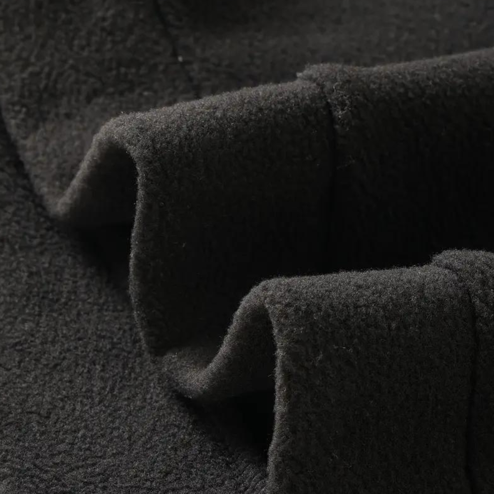 Elegant herresweater i mykt stretchstoff for optimal komfort og en avslappet, stilfull look.