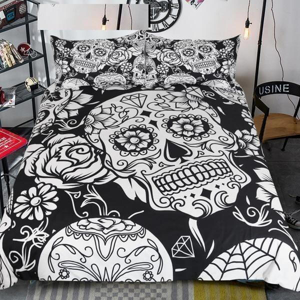Dynetrekksett med hodeskaller og putetrekk. Trendy og komfortabelt sengetøy i polyester.