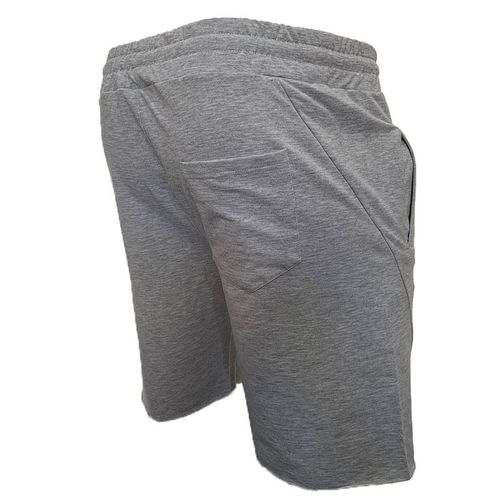 Herre shorts i avslappet stil, perfekt for strand og sommerferie. Med praktisk snøring.