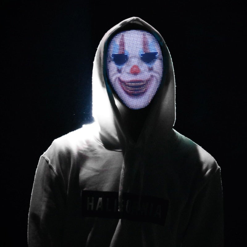 Animert LED-maske for kostymefest, musikkreaktiv og lett å tilpasse via app. En unik digitalmaske.