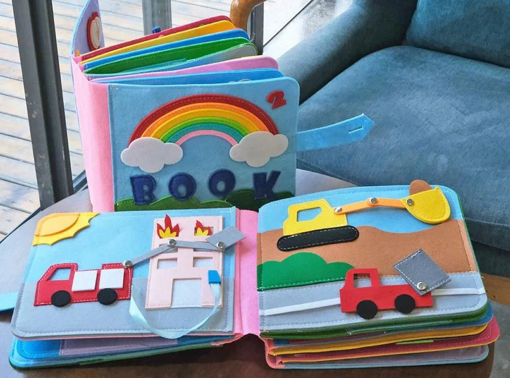 Fargerik interaktiv barnebok. Perfekt gave for å fremme kreativitet, læring og eventyrlyst hos barn.
