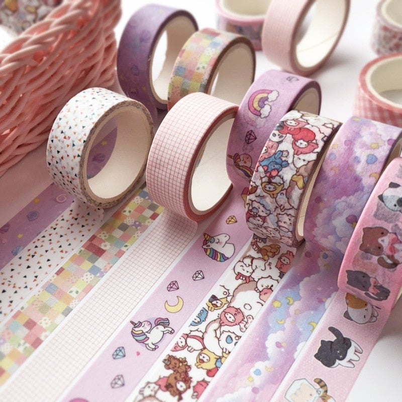 Sett med 5 ruller washi-tape, perfekt for å dekorere dagbøker, gaver og håndverk.