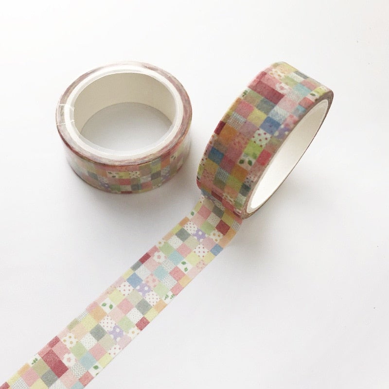 Fargerik washi-tape for gaveinnpakning, DIY-dekorasjon og kreativt papirhåndverk.