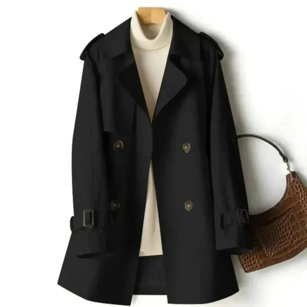Motebevisst dame trenchcoat, elegant beltekåpe i klassisk dobbeltradet stil, perfekt for overgangssesonger.