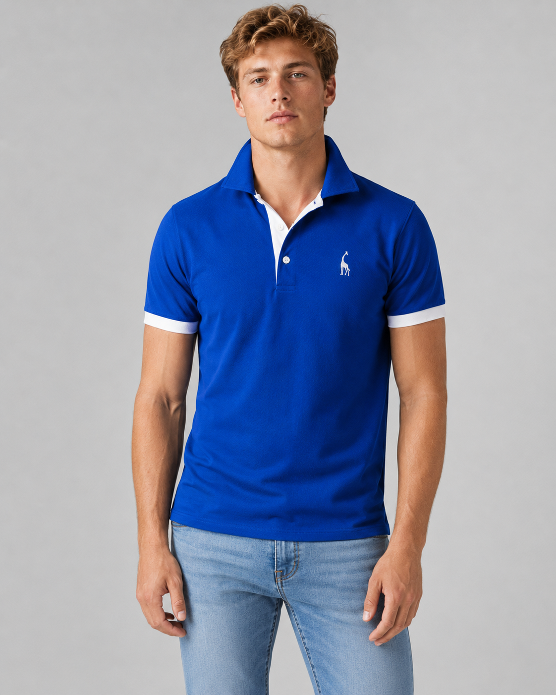 Pustende herre polo skjorte, perfekt for varme sommerdager med sin avslappede stil.