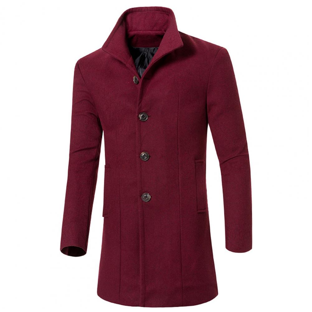 Moderne militærgrønn trenchcoat for menn. Komfortabel og stilfull herrejakke, et allsidig ytterplagg.