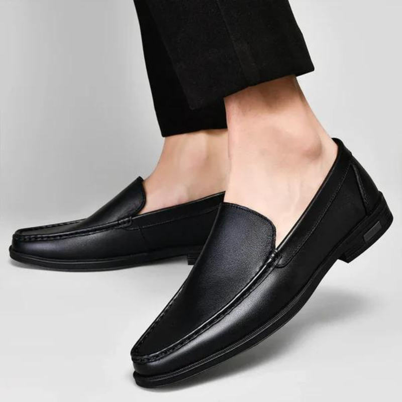 Stilfulle herreloafers for jobb og kontor, gir et profesjonelt og komfortabelt utseende.