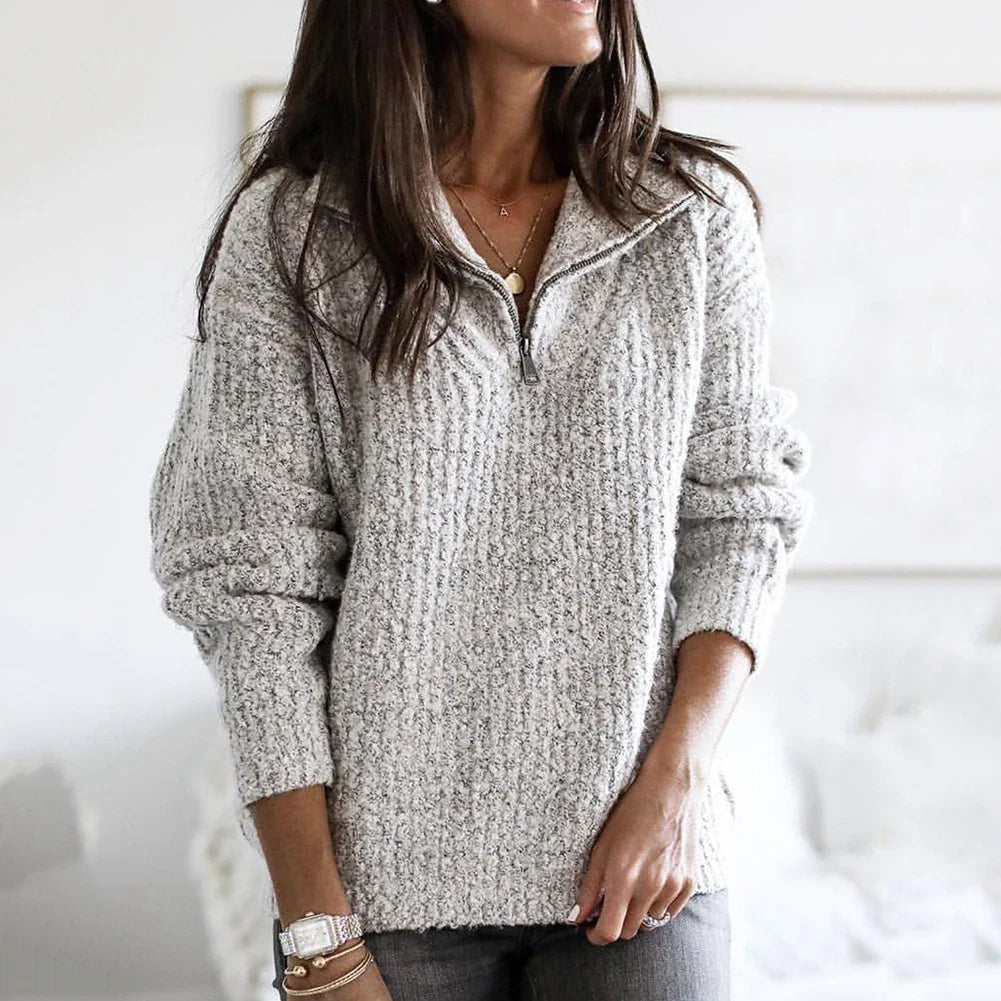 Myk og varm dame pullover med halv-glidelås. Ideell komfort for kjølige høst- og vinterdager.