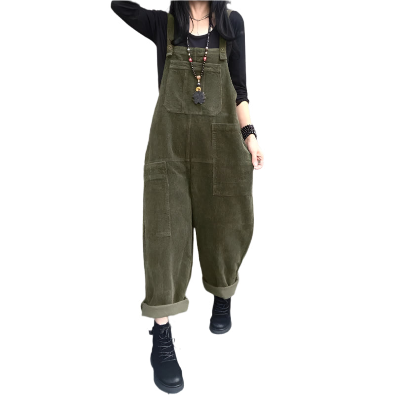 Brun avslappet jumpsuit for kvinner, komfortabel passform og vide ben for en moderne stil.