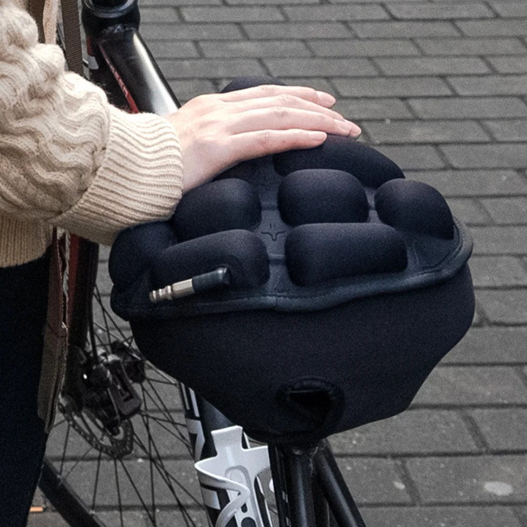 Unisex sykkelsete med pustende design. Gir optimal komfort på bysykkel og terrengsykkel.