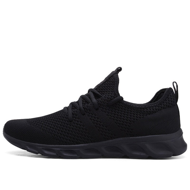 Svarte Air Mesh-joggesko for menn. Stilige, lettvektige sportssko med god støtte for utendørs bruk.