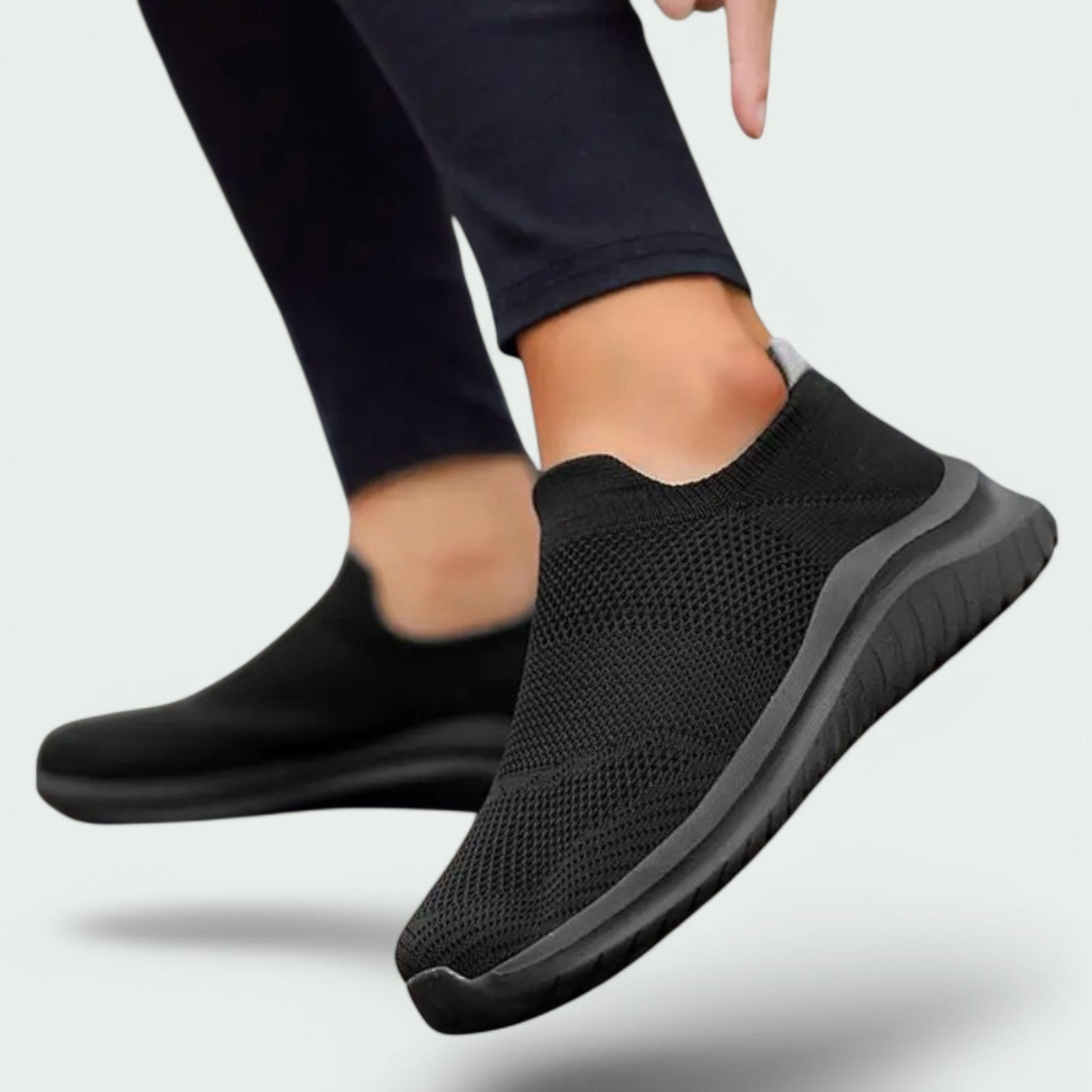 Praktiske damesko med glidelås for enkel på/av. Ergonomisk, antiskli og komfortabel hverdagssko.