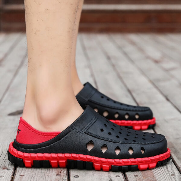 Forfra: Sommerlige unisex tresko med lett design og perforerte hull for optimal pusteevne.