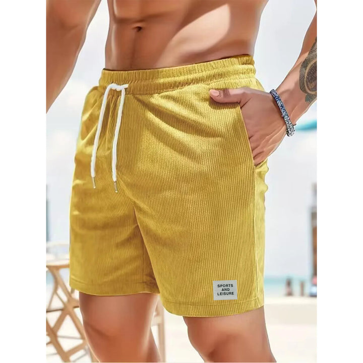 Stilige herreshorts i kordfløyel, ideell for sommerlige fritidsaktiviteter og hverdagsbruk.