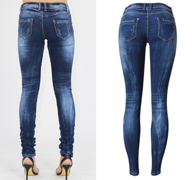 Brettede skinnyjeans, klar til salg, representerer kvalitet og komfortable kvinneklær.