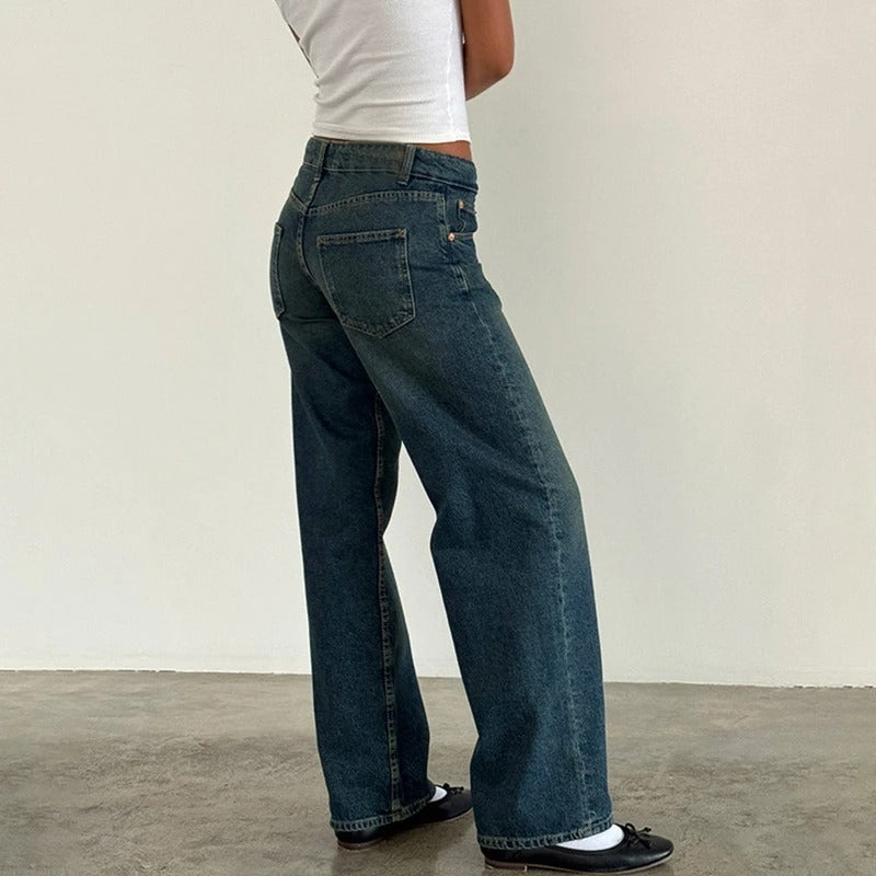 Mote-jeans for kvinner: Baggy boyfriend-modell som kombinerer komfort og uanstrengt stil.