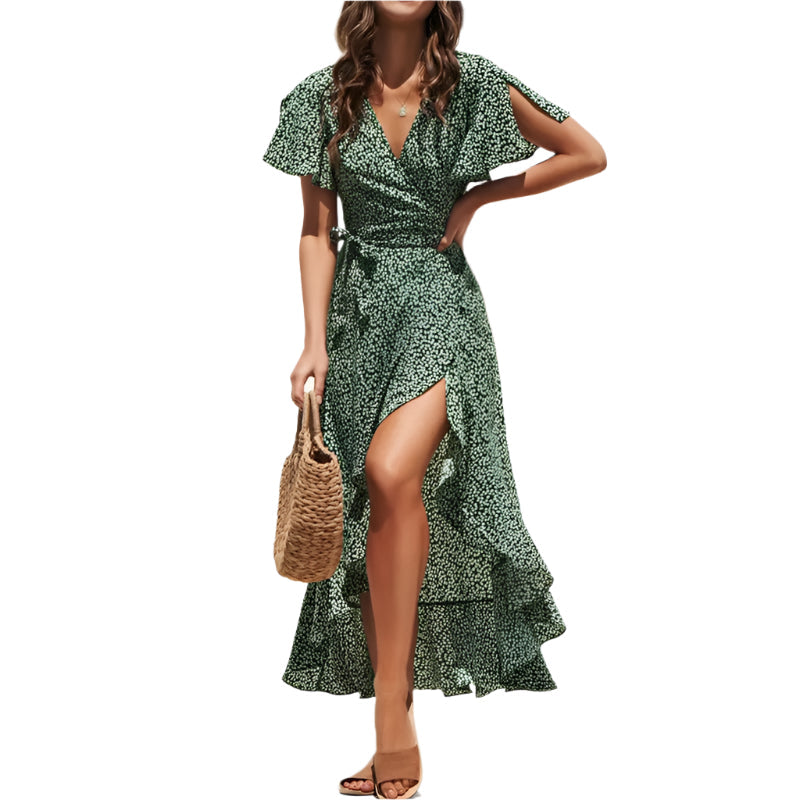 Kvinner blomstret boho maxikjole med flytende stil, perfekt for sommer og fest.