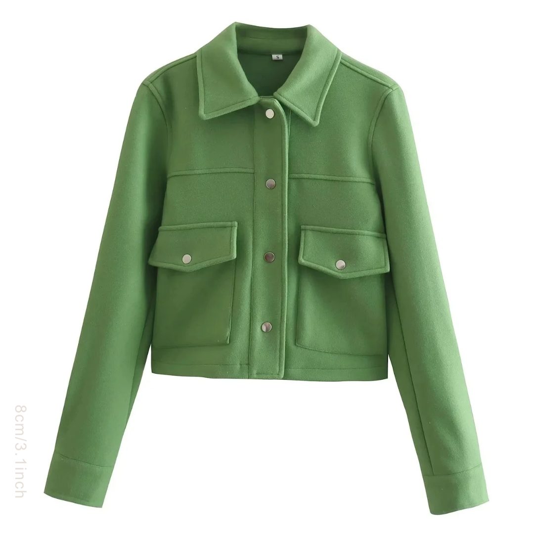 Moderne kvinner bomberjakke, cropped modell. Casual og elegant yttertøy. Sesongens must-have damejakke.