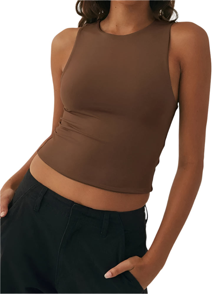Kvinner ermeløs slim fit sportsvest for trening og aktivitet. Komfortabel treningsvest.