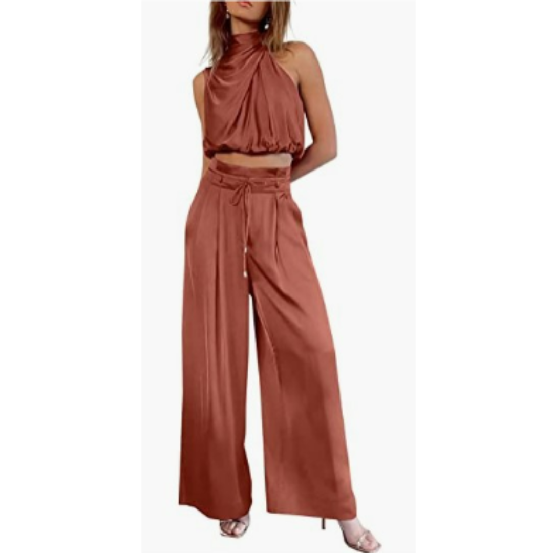 Feminin og komfortabel kvinner sommer jumpsuit med minimalistisk design. Elegant løs passform for enhver anledning.
