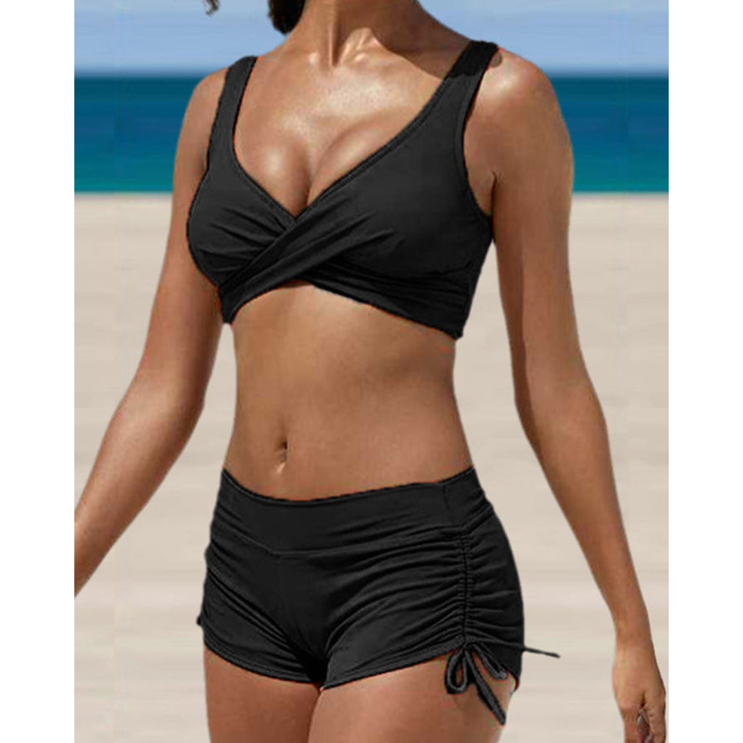 Kvinner to-dels blå bikini med flatterende passform, perfekt for strand og basseng. Komfortabel og stilfull badedrakt.