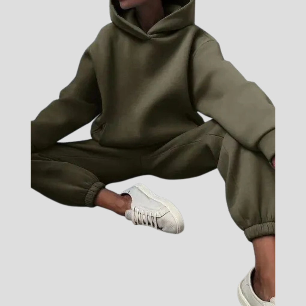Stilig loungewear sett for kvinner: Varm hettegenser og joggebukse i myk fleece, perfekt for vinteren.