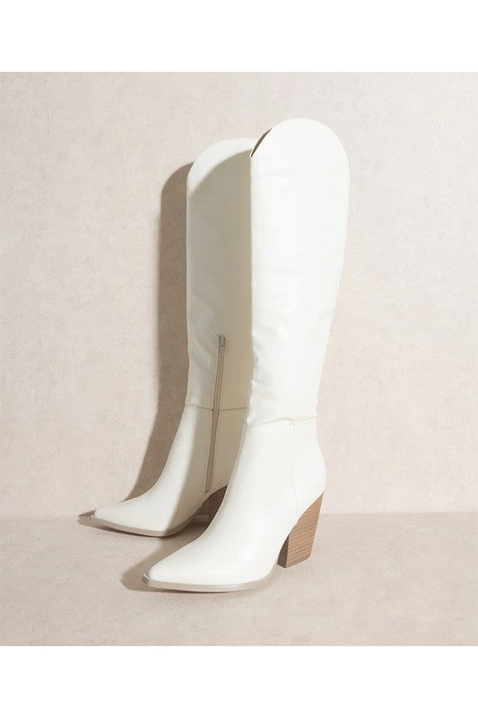 Kvinners hvite knehøye cowboystøvler i kunstlær, perfekte for festivaler og trendy høstlook. Komfortable.