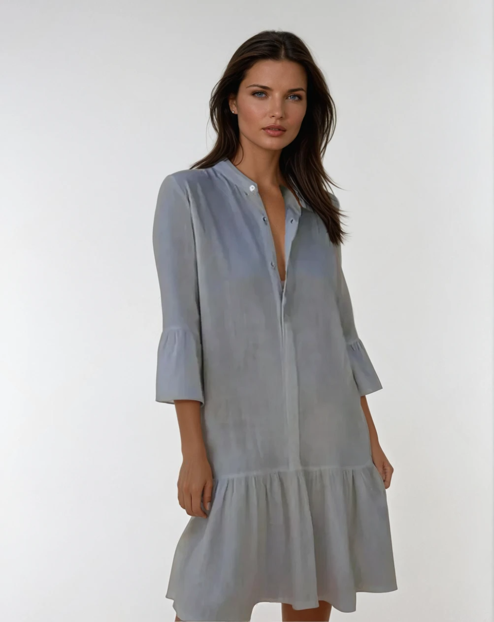 Plissert minikjole for kvinne, perfekt som skjortekjole. Allround casual kjole for sommerfest og hverdag.