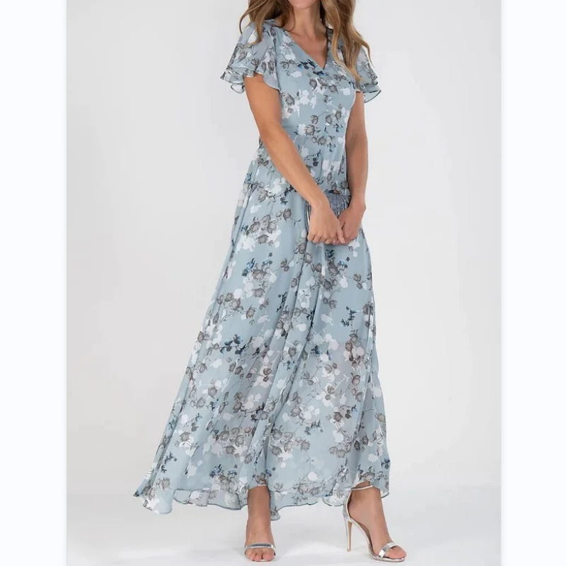 Lang dame maxi kjole med elegant blomstermotiv og unike sommerfuglermer, perfekt for sommer og fest.