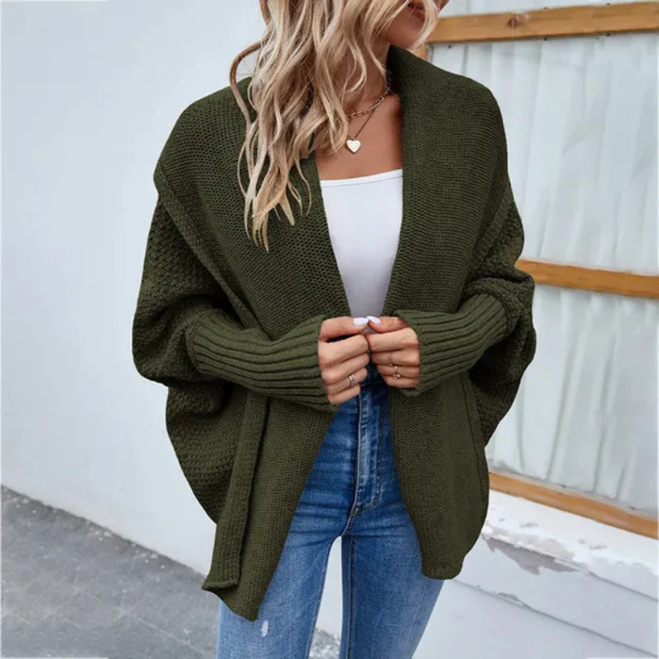 Stilfull oversized damecardigan med åpen front. Ideell for lag-på-lag og hverdagsantrekk.