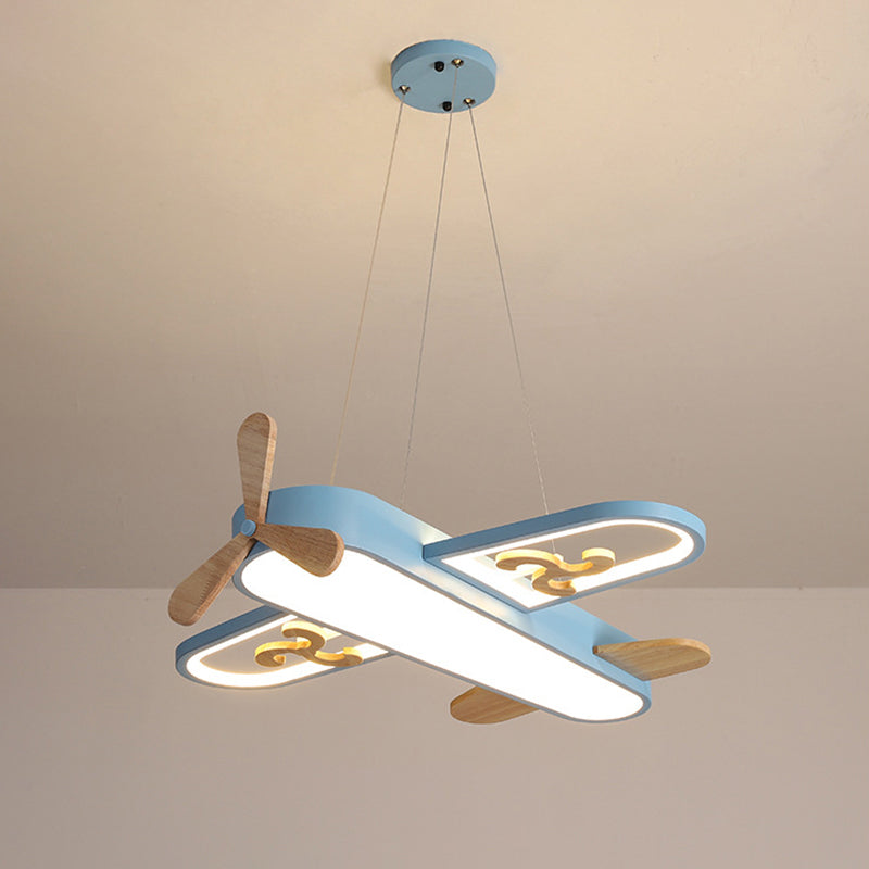 "LED Kinderzimmerlampe Flugzeugdesign, bunte Farben, Deckenmontage, inspiriert die Fantasie, dimmbare Lichtoptionen."