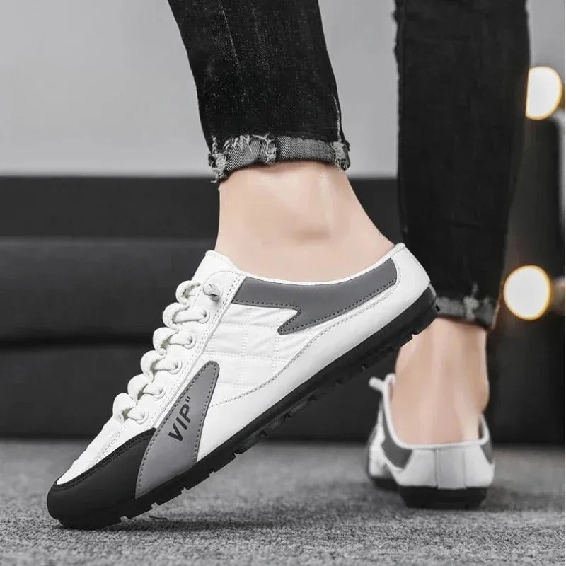 Trendy slip-on herresneakers for sommerbruk. Enkel å ta på, ideell for avslappet herremote.