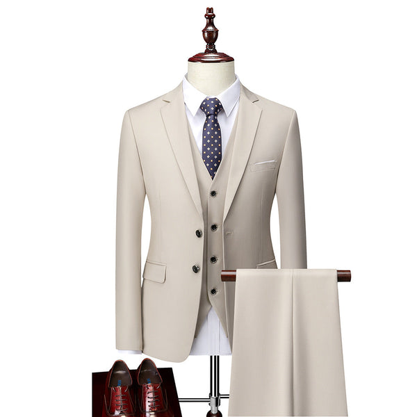 Elegant bryllupsdress for menn. Luksus 3-delt slim fit dress, perfekt for brudgom og gjester.