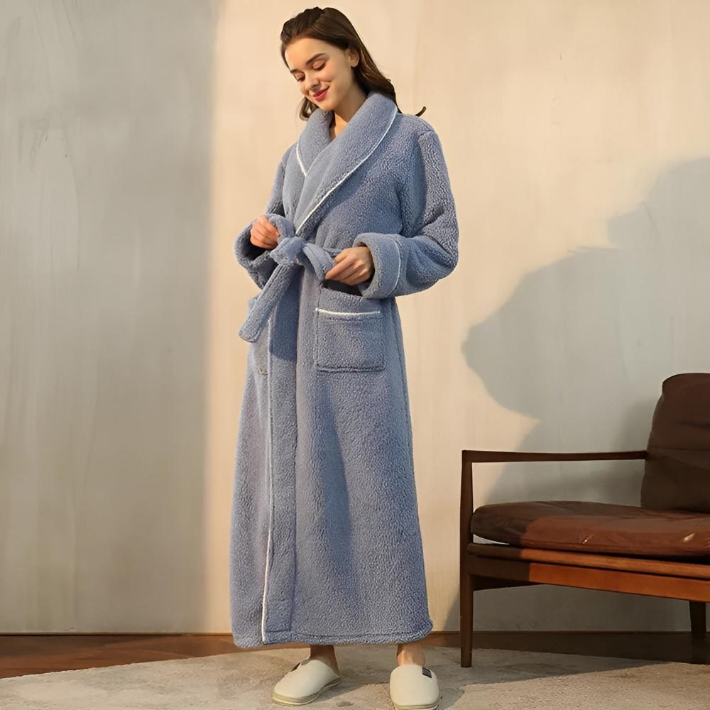 Luksus unisex fleecebadekåpe i myk korallfleece for optimal komfort og varme hjemme.