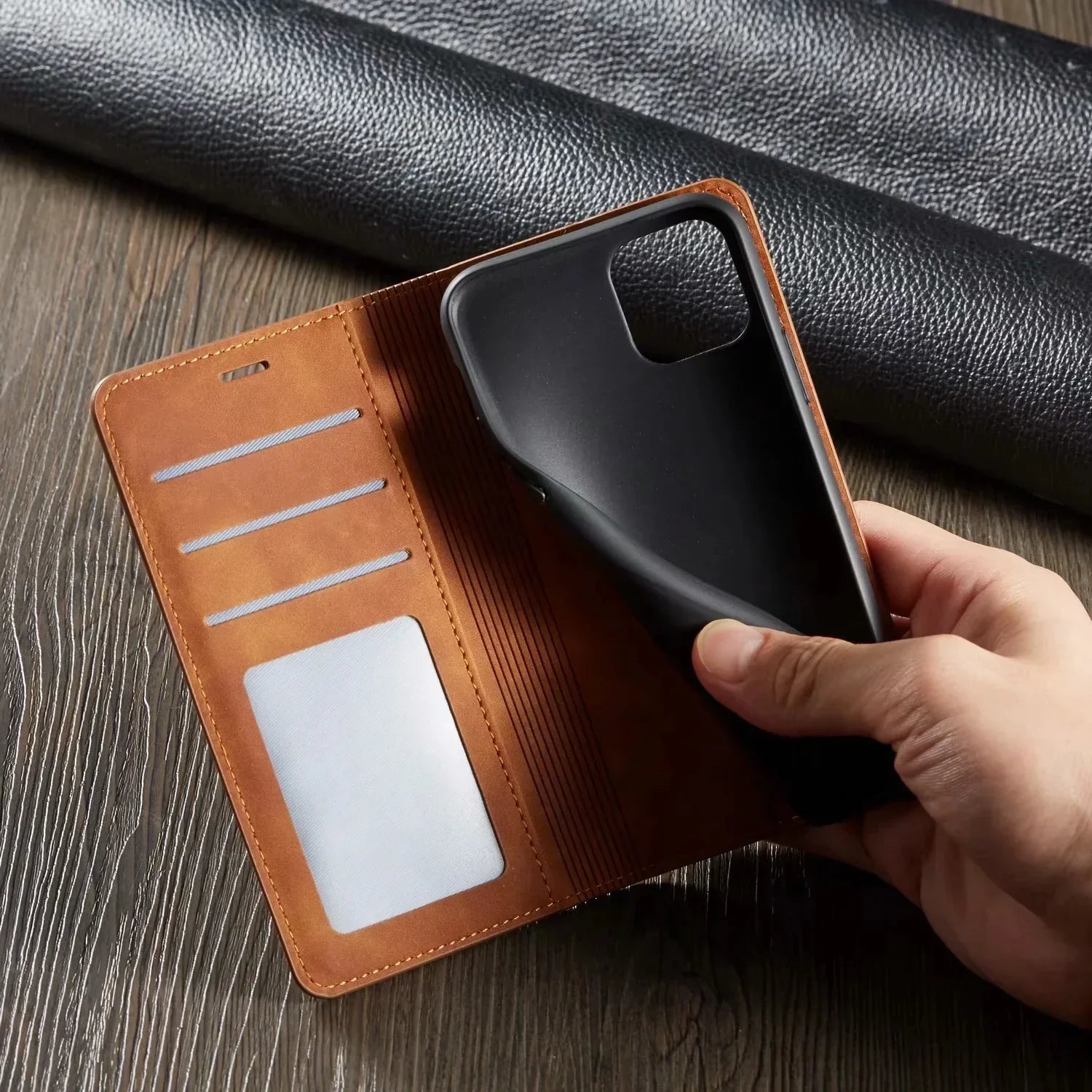 Sikkert magnetisk iPhone-deksel som beskytter din mobil. Stilrent mobiltilbehør for daglig bruk og god passform.