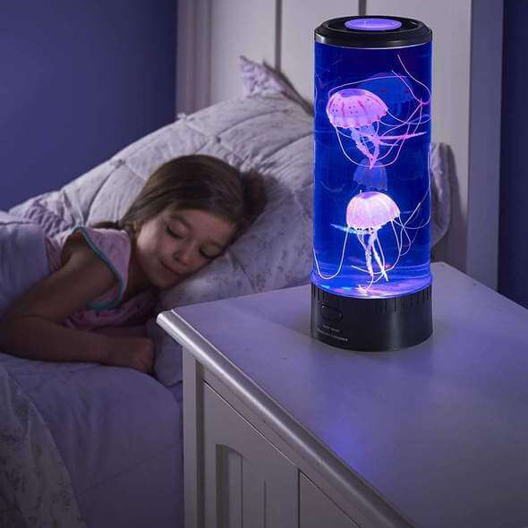 Stemningsfull LED-lampe: Manet fargeskiftende dekorlampe skaper en undervannsverden.