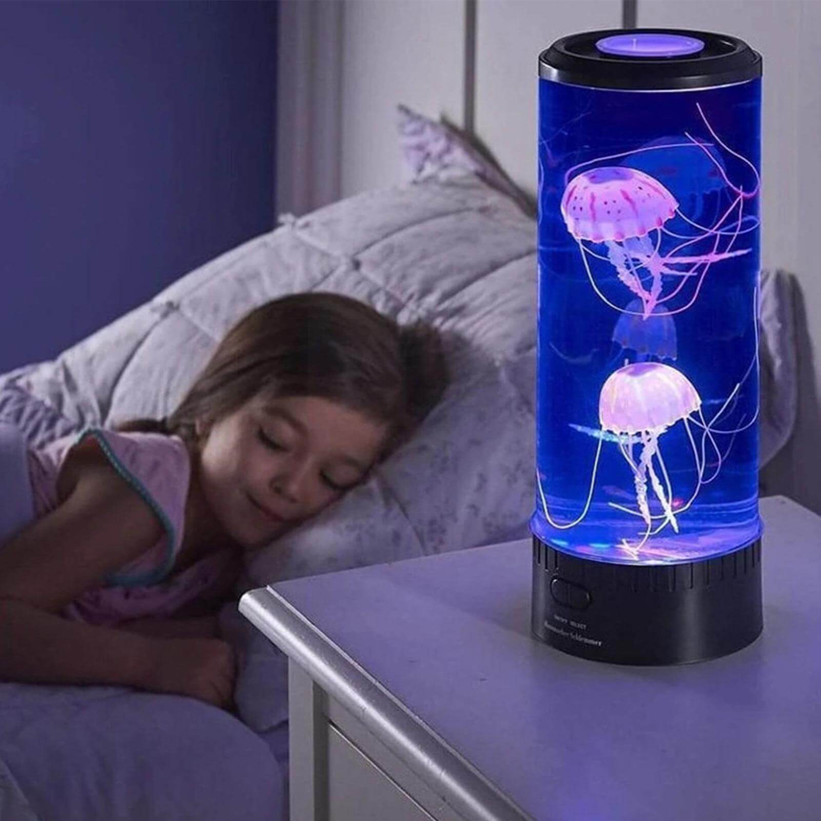 Fargerik manetlampe LED for barnerom. Skaper en undervanns, beroligende atmosfære med ledlys.
