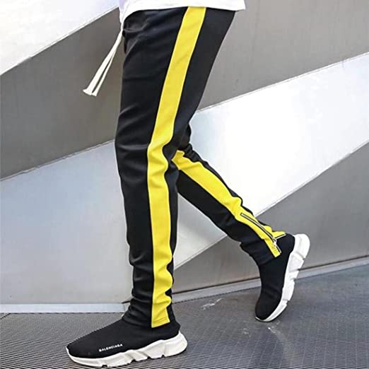 Myke joggebukser for menn i beige. Perfekt for en avslappet stil og komfortabel fritid.