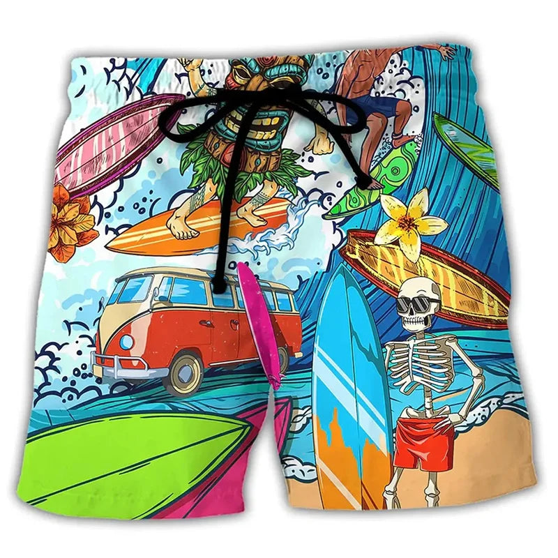 Trendy herre badeshorts i graffiti-stil. Komfortabel og hurtigtørkende, perfekt for en aktiv dag ved vannet.
