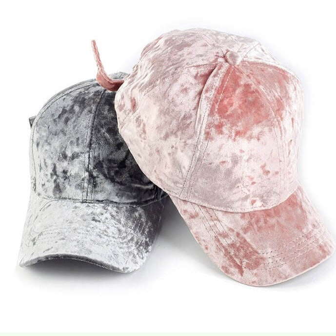 Motebevisst baseballcaps for menn, med fokus på komfort, justerbarhet og solbeskyttelse.