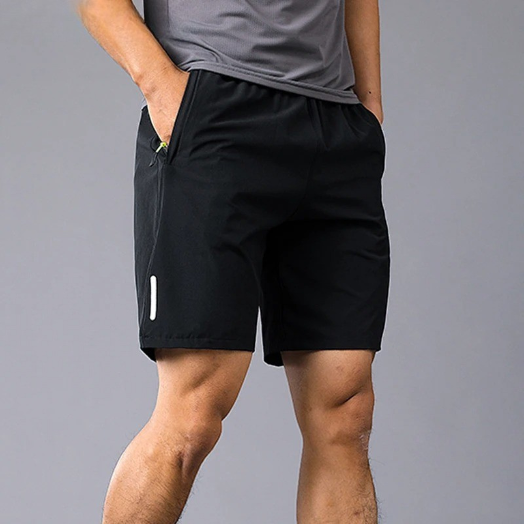 Komfortabel menns løpeshorts, perfekt for sport og fitness. Lett og pustende aktivtøy.