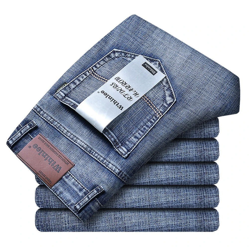 Stilige menns jeans i rett passform, et perfekt basisplagg for komfortabel fritid.