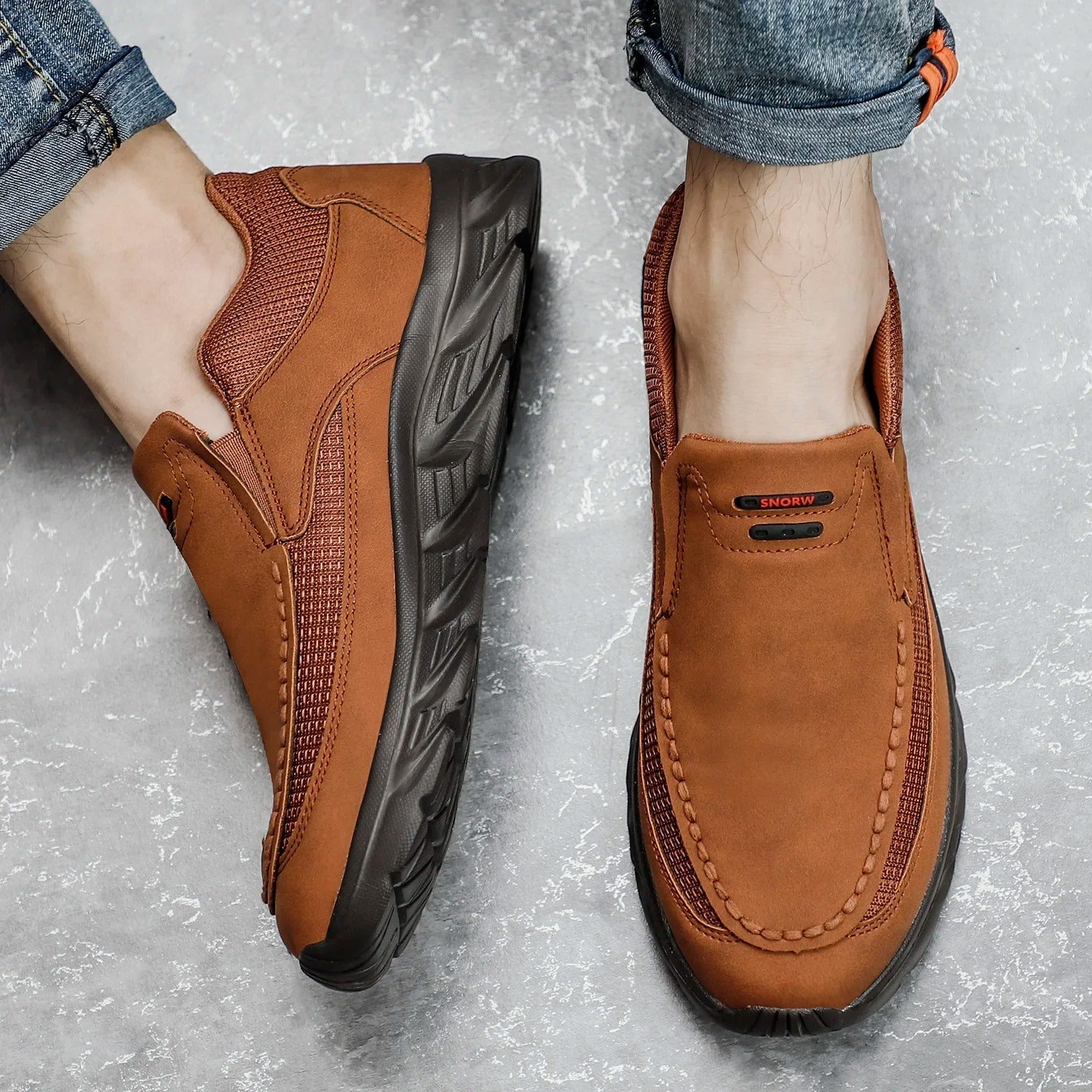 Komfortable menns fritidsloafers, perfekt for en avslappet stil; pustende for varme dager.