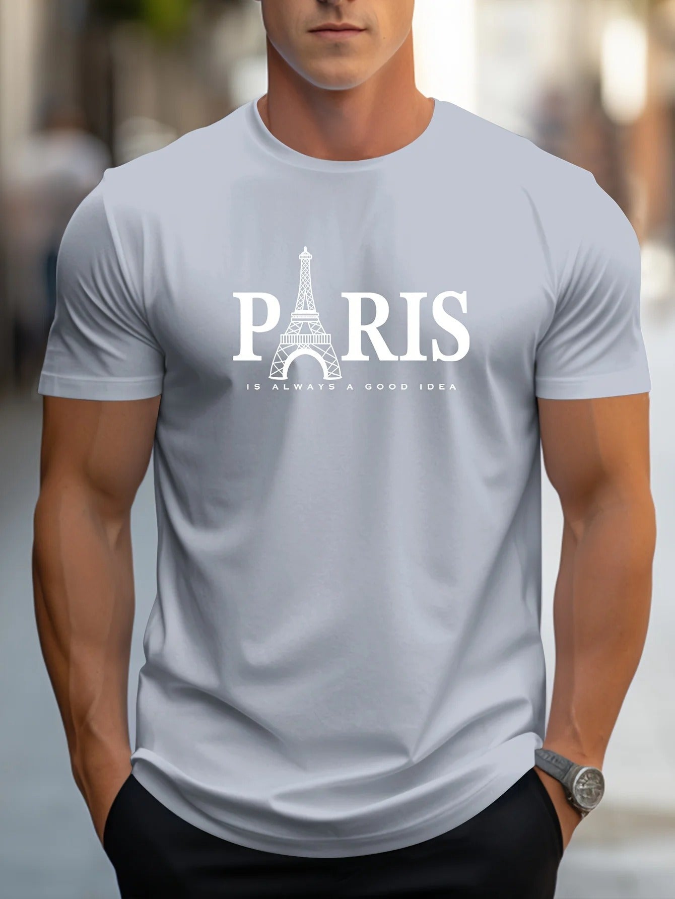 Oversized t-skjorte for menn med tydelig Paris-trykk. Kortermet og komfortabel, perfekt for casual og streetwear.