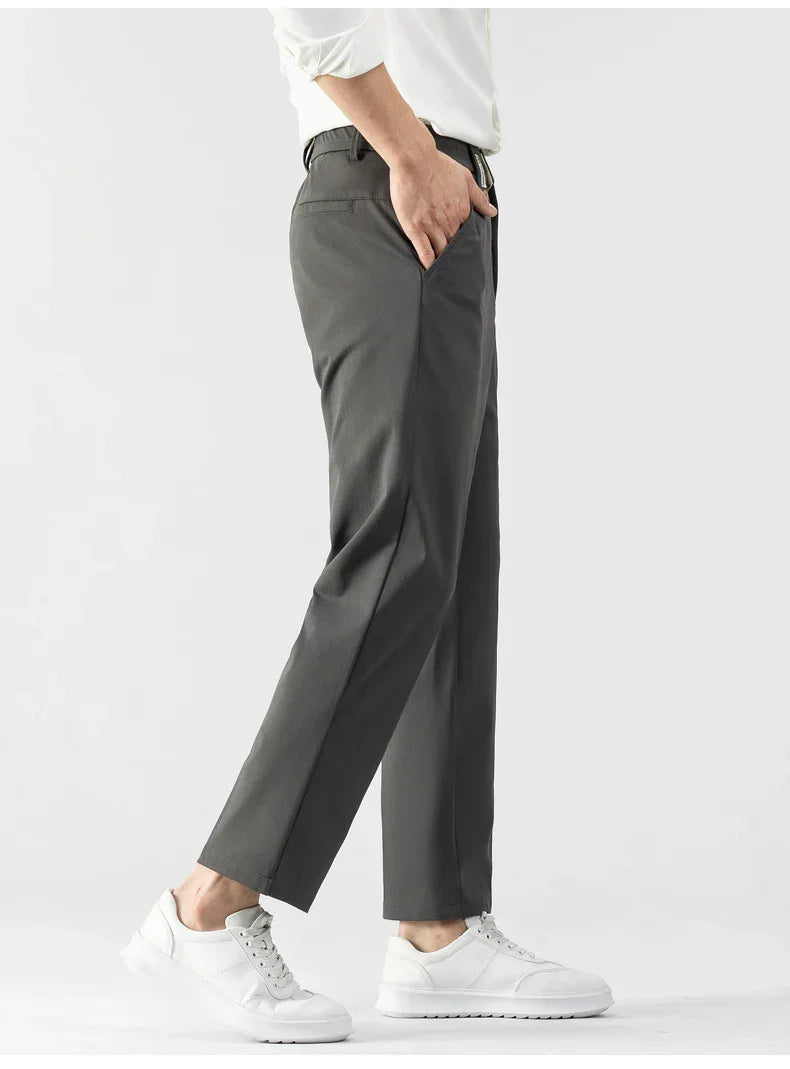 Komfortable slim fit casual bukser for menn, perfekte for en avslappet, men likevel stilig look.