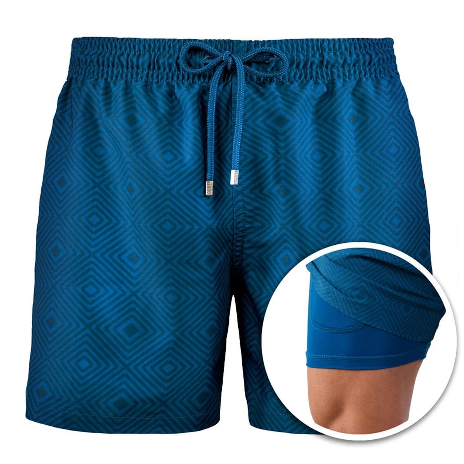 Menns strandshorts med innebygd kompresjon, hurtigtørkende stoff for sport og fritid.