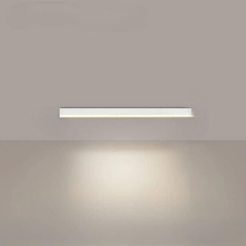 LED taklampe for moderne stuer, minimalistisk design, gir behagelig lys.